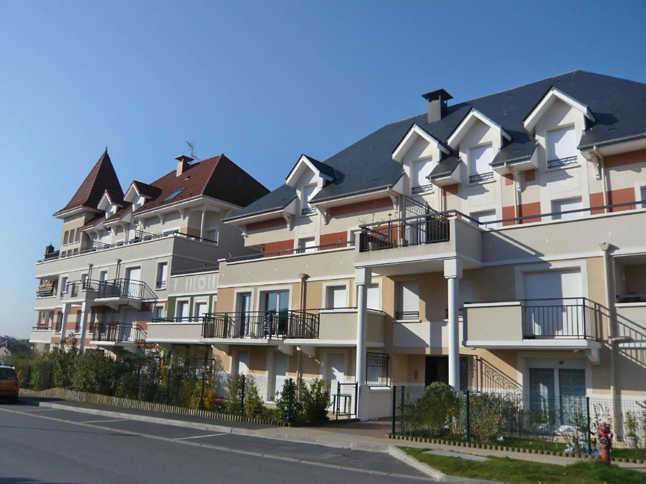 Apartment Les Marines 1 Et 2-7 By Interhome Cabourg Exterior foto